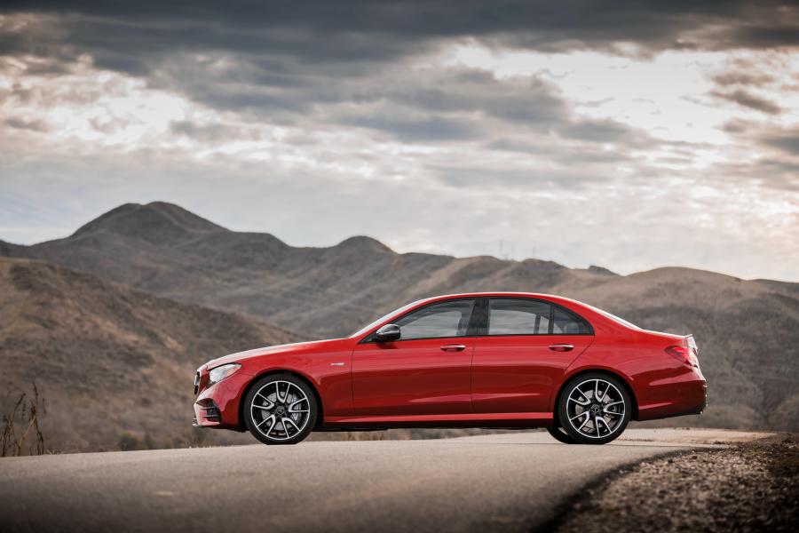  Mercedes-AMG E43 4Matic 2016 года  (NA) (фото 2 из 30)